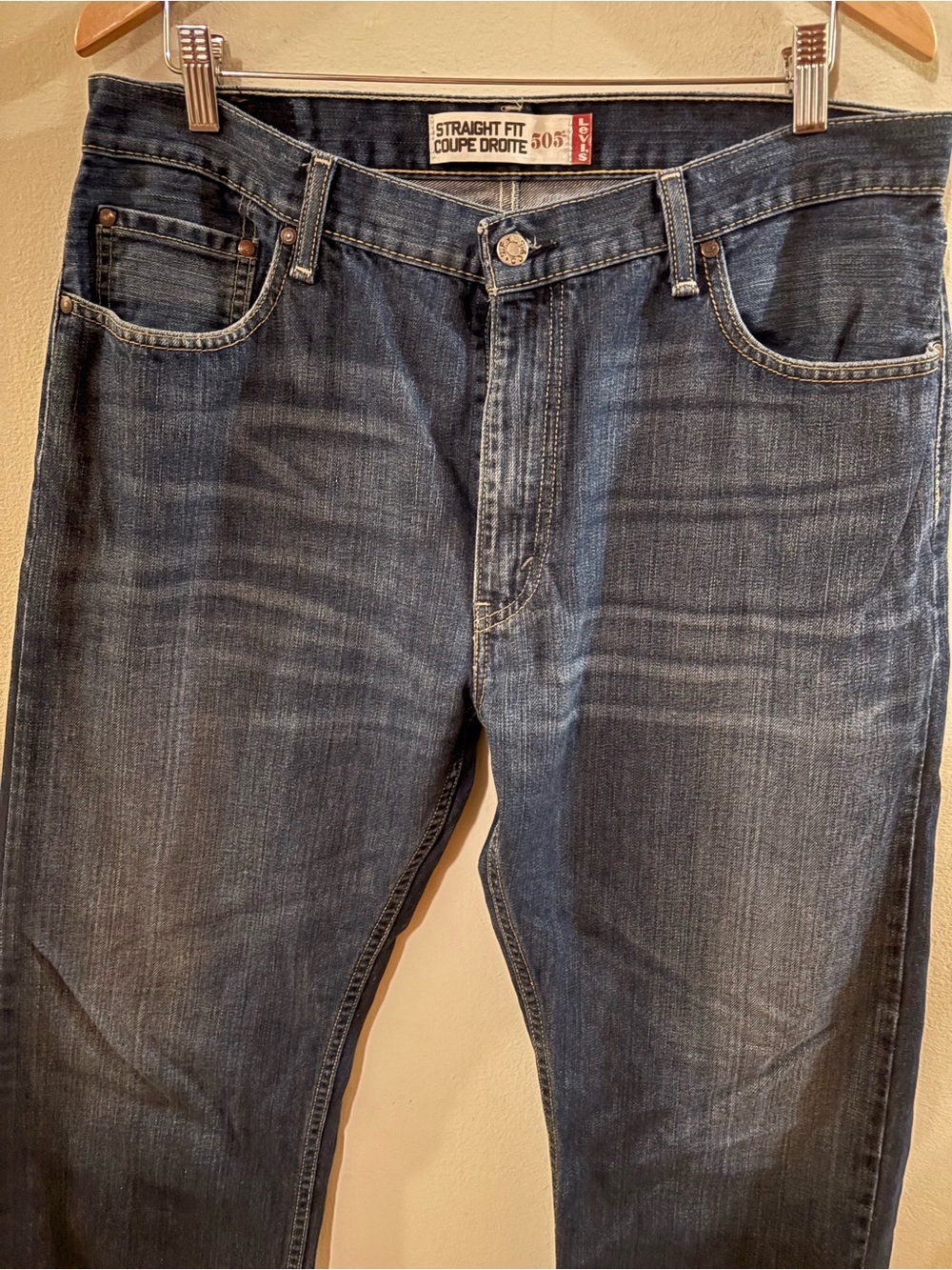Levi's 505 Straight Men’s Jeans in Dark Blue Denim, Sz 36. - Picture 2 of 13